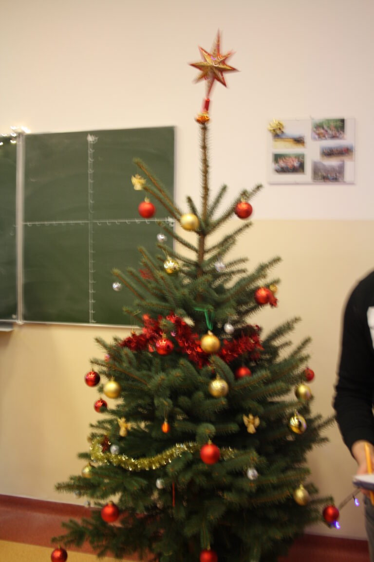 15.12.2017-Konkurs na świąteczny wystrój klas — zdjęcie 23