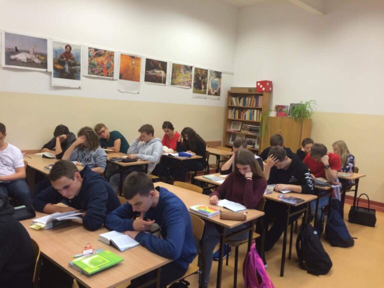 01-31.10.2017-Międzynarodowy Miesiąc Bibliotek Szkolnych — zdjęcie 19