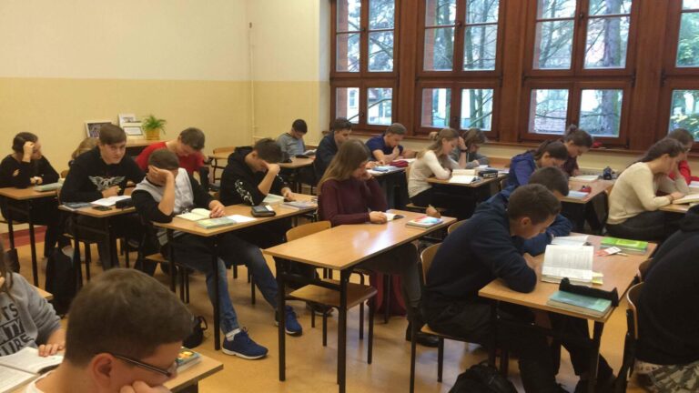 01-31.10.2017-Międzynarodowy Miesiąc Bibliotek Szkolnych — zdjęcie 18