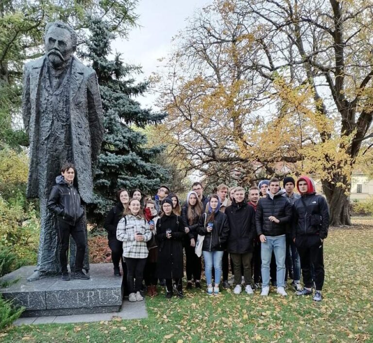 21-22.10-2021-Wycieczka kl.3Ag do Warszawy — zdjęcie 12