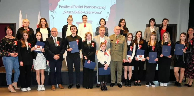 29.04.2024-Festiwal Pieśni Patriotycznej "Nasza Biało - Czerwona" — zdjęcie 7